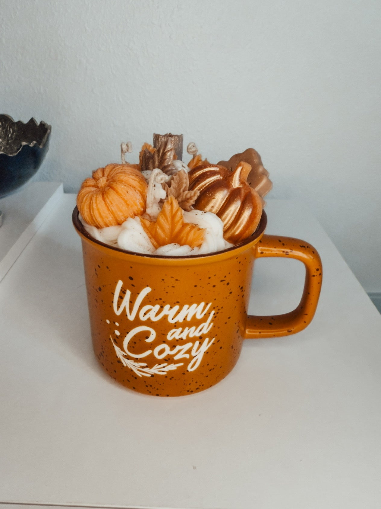 Warm & Cozy Fall Mug Candle – Reusable Autumn Gift