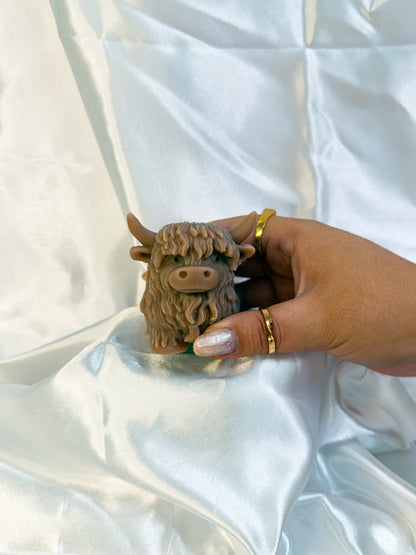 Ozzy the Cow Candle